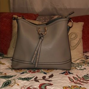 CLOSET CLEAROUT 🌟 Grey shoulder/ crossbody purse